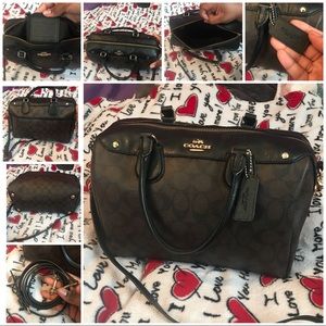 Mint condition Chocolate Coach Medium Duffle
